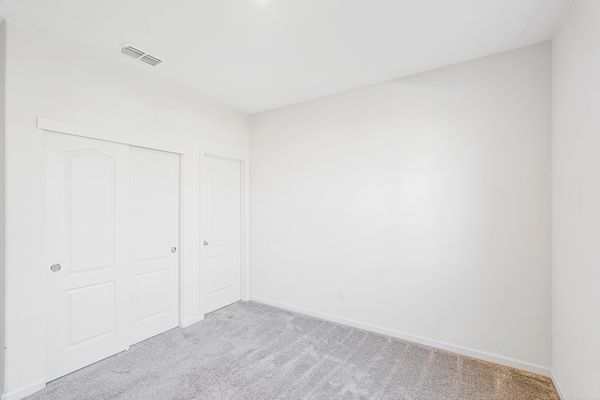 467 Yarrow Dr-25