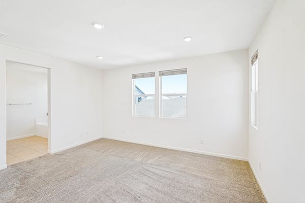467 Yarrow Dr-34