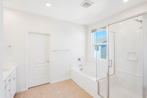 467 Yarrow Dr-37