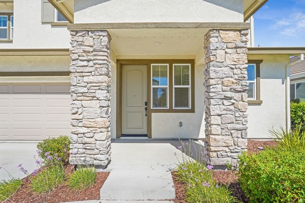 467 Yarrow Dr-4