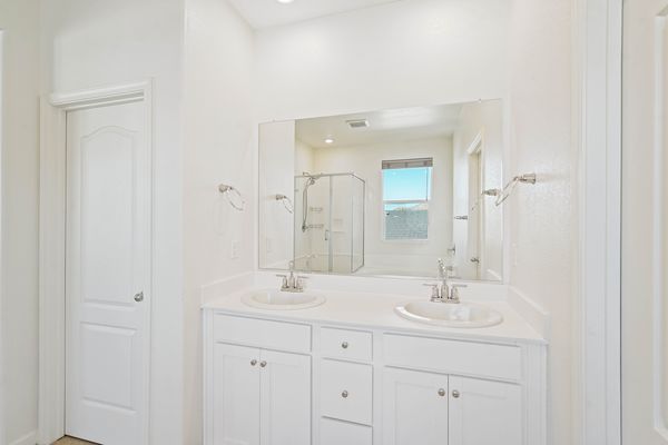 467 Yarrow Dr-43