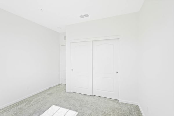 467 Yarrow Dr-50-2