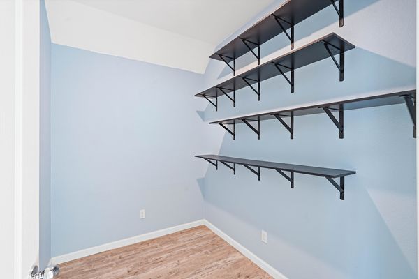 467 Yarrow Dr-8