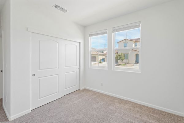 736 Iris Dr-15