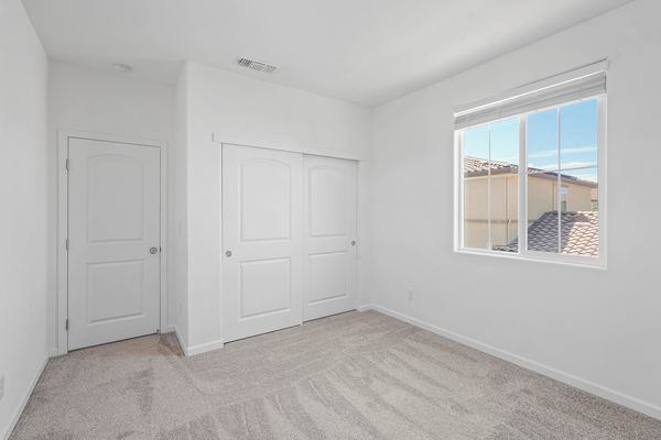 736 Iris Dr-21