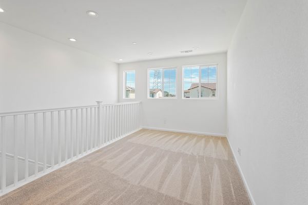 736 Iris Dr-31