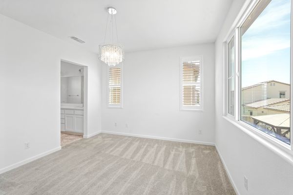 736 Iris Dr-37