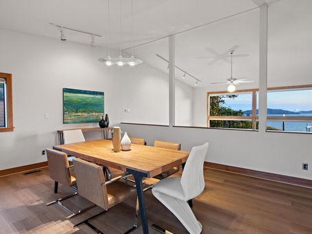 7 Crest Ave Richmond CA 94801 USA-026-084-Evening 14-MLS_Size