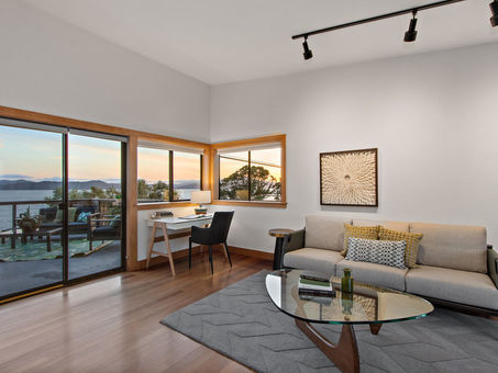 7 Crest Ave Richmond CA 94801 USA-039-083-Evening 10-MLS_Size