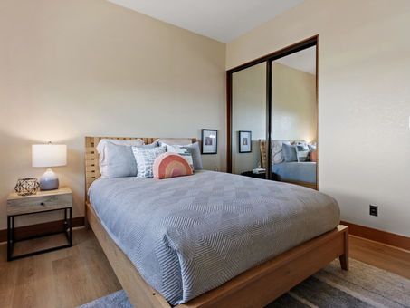 7 Crest Ave Richmond CA 94801 USA-073-055-Crest 49-MLS_Size