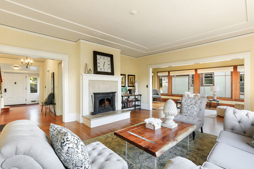 934 Arlington Ave 13