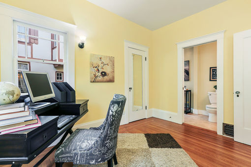 934 Arlington Ave 32