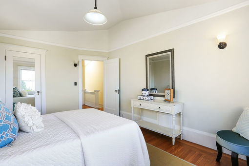 934 Arlington Ave 49