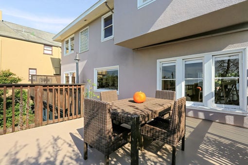 934 Arlington Ave 70