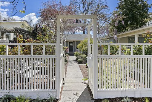 MLS 1116 Cowper St Berkeley004