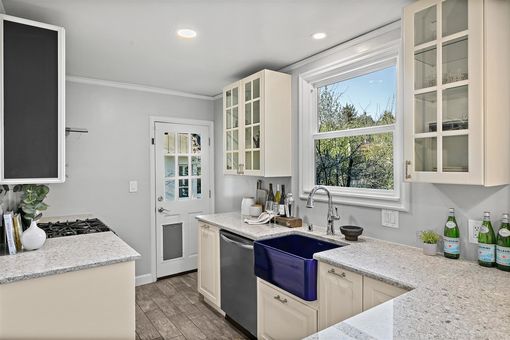 MLS 120 Glenwood Glade Oakland030