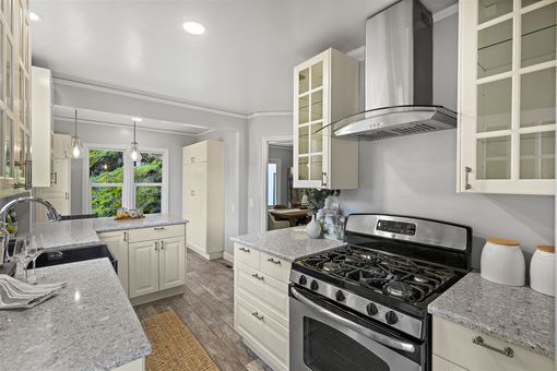 MLS 120 Glenwood Glade Oakland031