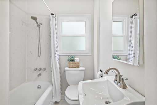 MLS 120 Glenwood Glade Oakland034