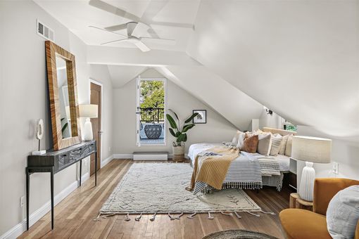 MLS 120 Glenwood Glade Oakland039