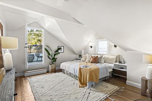 MLS 120 Glenwood Glade Oakland040