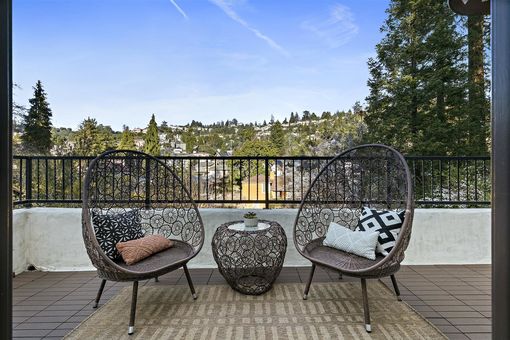 MLS 120 Glenwood Glade Oakland041