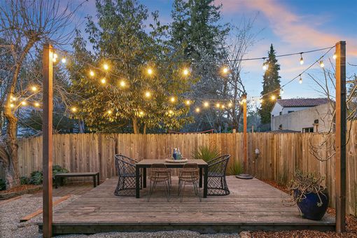 MLS 120 Glenwood Glade Oakland054