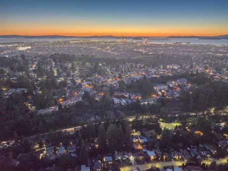 MLS 120 Glenwood Glade Oakland069