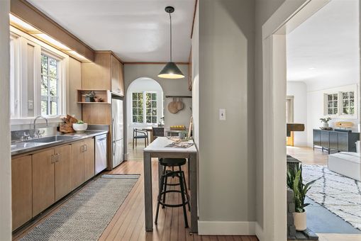 MLS 1826 Hearst Ave Berkeley038
