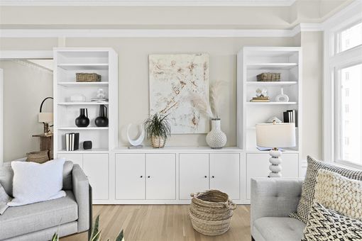 MLS 200 Lakeside Dr 503 Interior only006