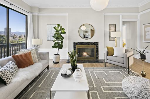 MLS 200 Lakeside Dr 503 Interior only013