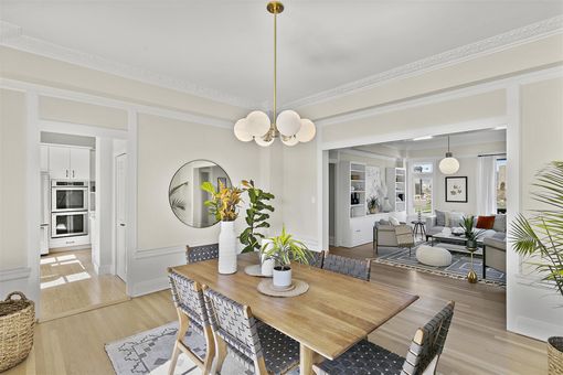 MLS 200 Lakeside Dr 503 Interior only018