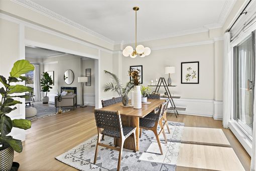 MLS 200 Lakeside Dr 503 Interior only019