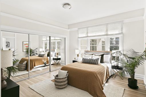 MLS 200 Lakeside Dr 503 Interior only039