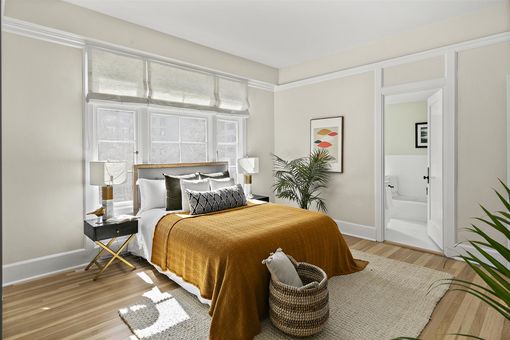 MLS 200 Lakeside Dr 503 Interior only040