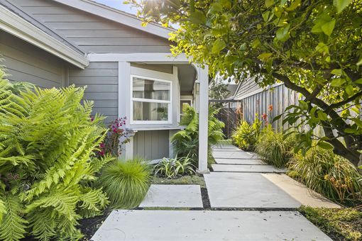 MLS 239 Inverness Ct Alameda003