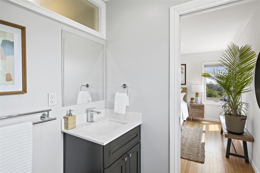 MLS 4638 Geranium Pl Oakland031