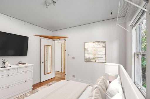 112-1415-oxford-street.77807.pvs.037.web