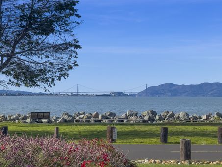 MLS Neighborhood Emeryville008