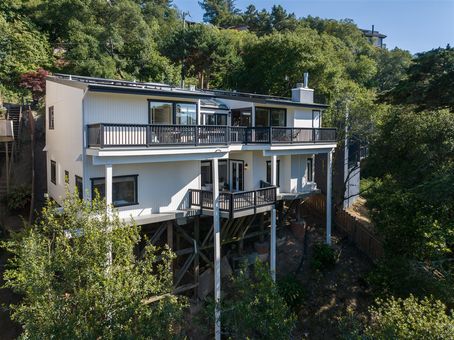 MLS 6895 Exeter Dr Oakland003