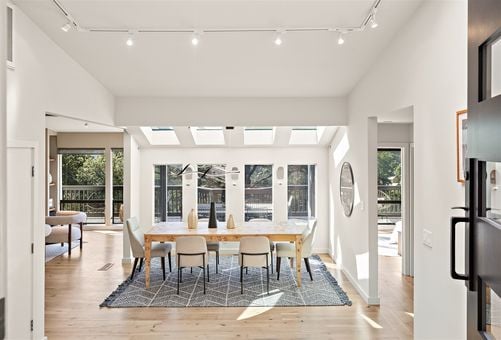 MLS 6895 Exeter Dr Oakland006