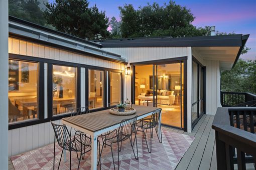 MLS 6895 Exeter Dr Oakland029