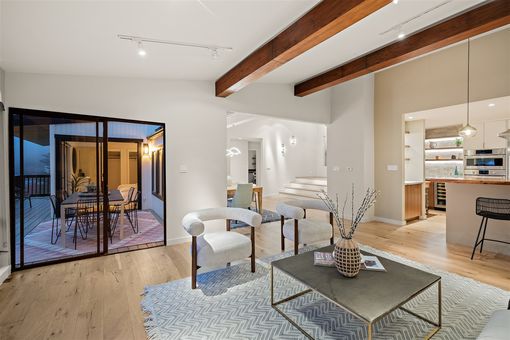 MLS 6895 Exeter Dr Oakland035