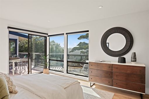 MLS 6895 Exeter Dr Oakland039