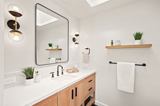 MLS 6895 Exeter Dr Oakland041