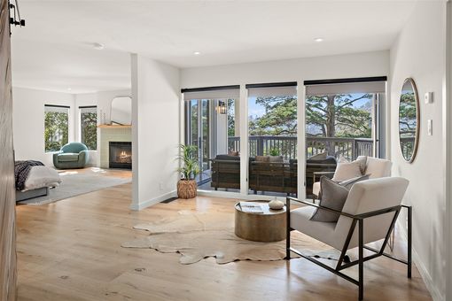 MLS 6895 Exeter Dr Oakland057