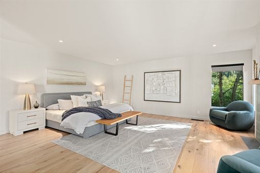 MLS 6895 Exeter Dr Oakland062