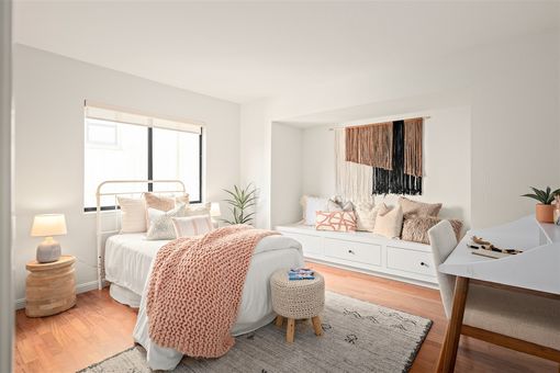 MLS 6895 Exeter Dr Oakland084