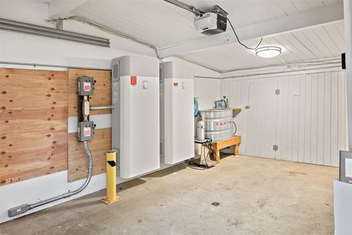 MLS 6895 Exeter Dr Oakland087