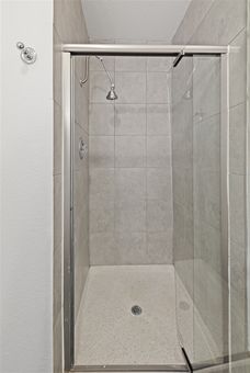 MLS 360 Vernon St No216 Oakland013