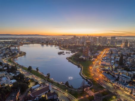 MLS Oakland Lake Merritt Lakeshore015